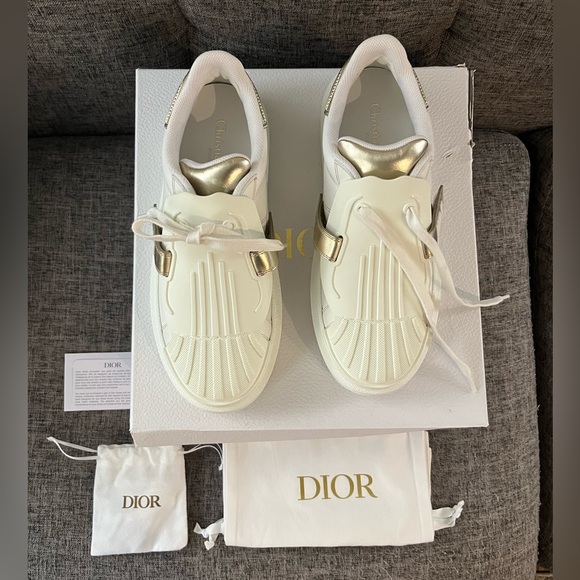 NEW IN BOX, Dior ID Sneaker in Gold. Size 39.5 - Picture 7 of 11